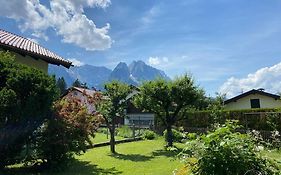 Haus mit wunderschönem Ausblick und Garten